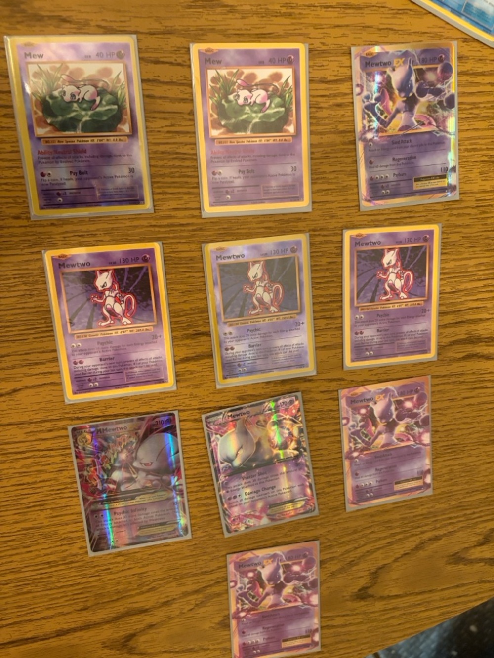 Mewtwo - Picture 2 of 2